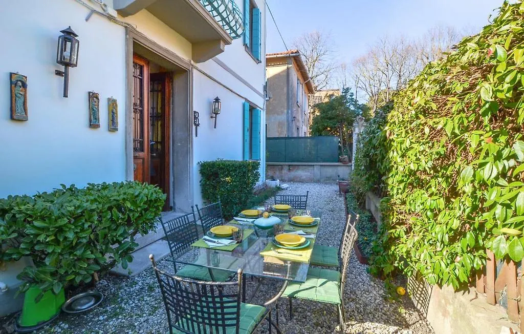 Dimora Castiglioni Villa Venedigs Lido 0*,
