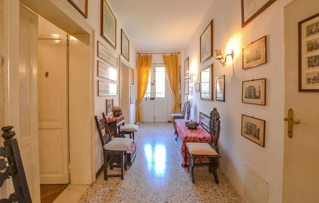 Dimora Castiglioni Villa Venedigs Lido 0*,  Italien